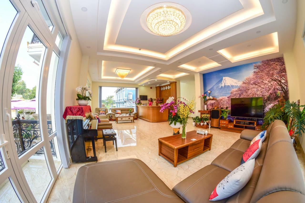 New Golf Valley Villa Da Lat Esterno foto