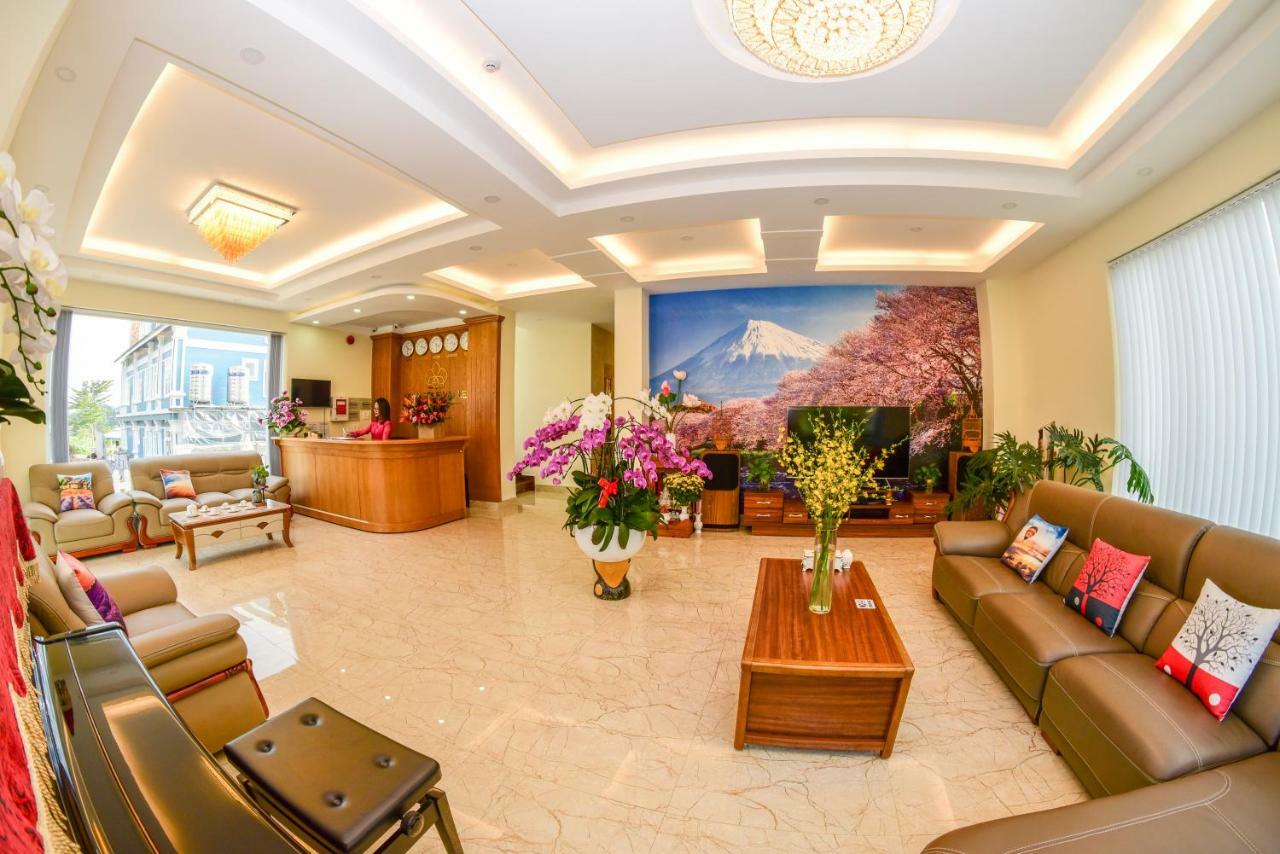 New Golf Valley Villa Da Lat Esterno foto